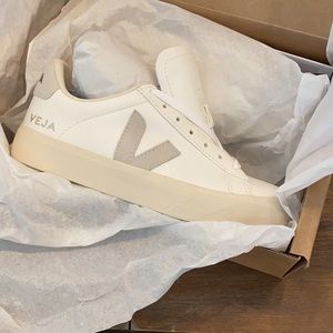 Veja sneakers, brand new w/box